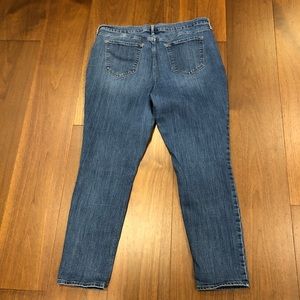 Old Navy Jeans - Old Navy Curvy Skinny Jeans sz 16 Old Navy Jeans - Old Navy Curvy Skinny Jeans sz 16